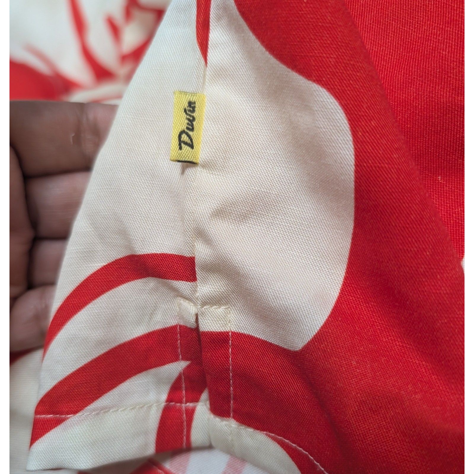 Nwot Duvin Design Co. Size M Hibiscus Camp Shirt Button-Up Tencel Linen Blend — image 4 of 8